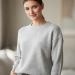 Best 2026 Casual Sweaters: Warmth & Pilling Resistance Review Model in a cozy, pilling-resistant light gray casual sweater